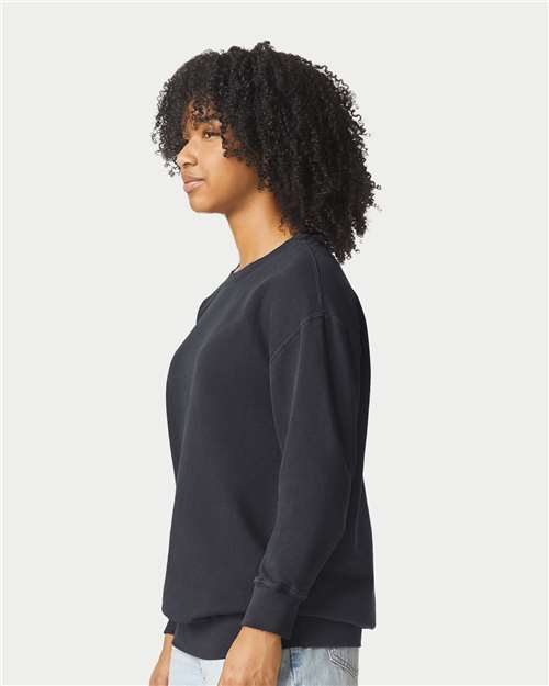 Comfort Colors Unisex Garment-Dyed Lightweight Fleece Crewneck Sweatshirt 1466