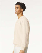Comfort Colors Unisex Garment-Dyed Lightweight Fleece Crewneck Sweatshirt 1466