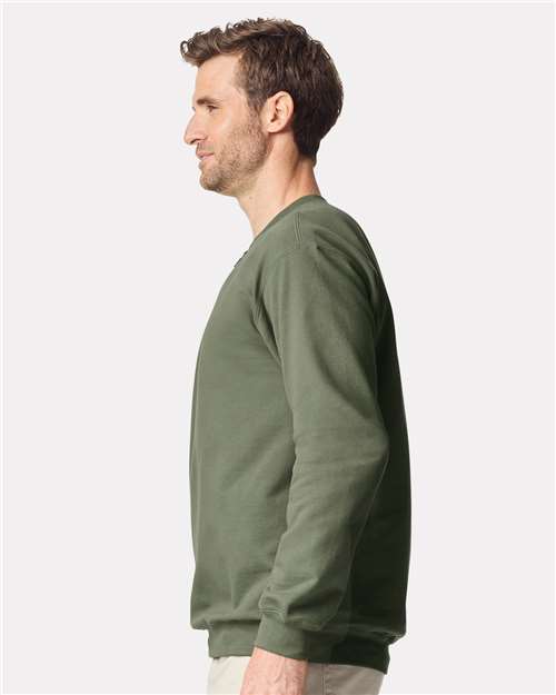 Gildan Unisex Softstyle® Midweight 1/4 Zip Sweatshirt SF008