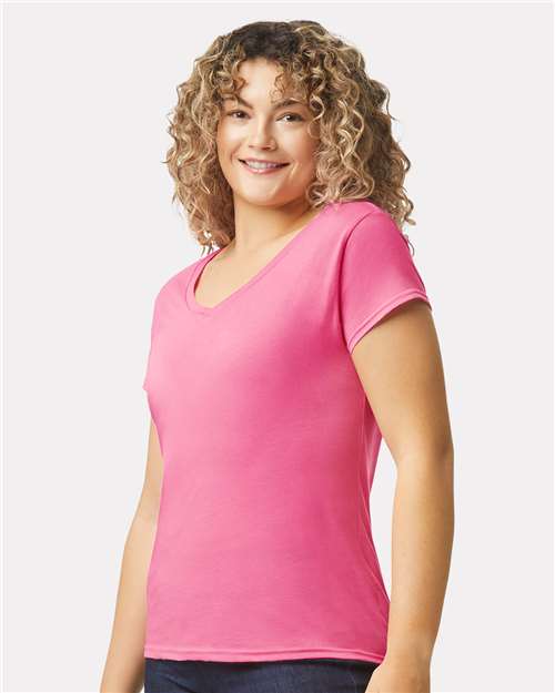Gildan Women's Softstyle® V-Neck T-Shirt 64V00L